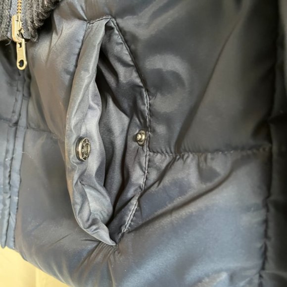 Women's Jacket - Picture 5 of 6